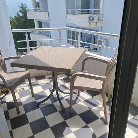 Sea View Apartment In Vlorë Eksteriør billede