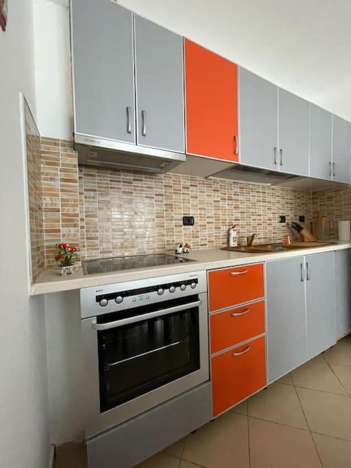 Sea View Apartment In Vlorë Eksteriør billede